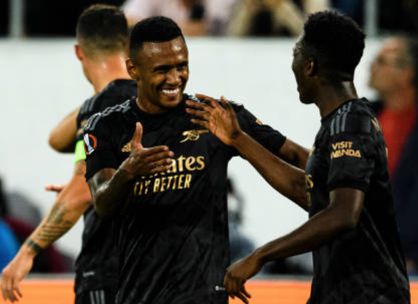 “1 ngôi sao đang được tạo ra ở Arsenal”_69284c6a8d243.png