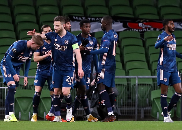 12 điều có thể bạn bỏ lỡ ở vòng bảng UEL: ‘Hoàn hảo’ Arsenal; Milan thăng hoa_69285233c3776.jpeg