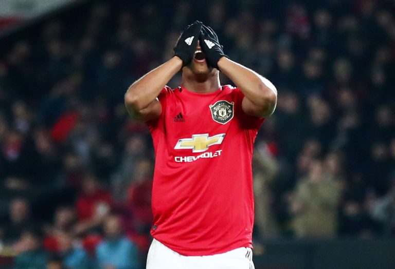 16 lần chạm bóng, đây là cầu thủ Man Utd gây thất vọng nhất trước AZ Alkmaar_692856704b48e.jpeg