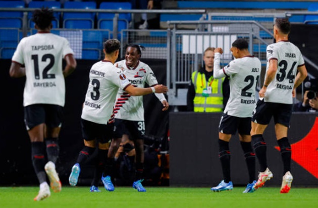 4 phút 2 bàn, Leverkusen dẫn đầu bảng H_6928436cf235b.jpeg