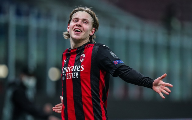 5 điều bạn có thể bỏ lỡ ở Europa League: ‘Số 10 lạ’ Arsenal, Gerrard quá đỉnh_6928524795cc2.jpeg