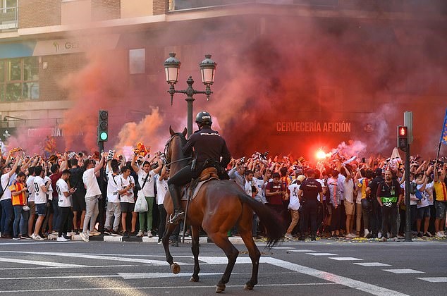 Aubameyang bị phỉ nhổ, sự cố hy hữu và 6 điều bị bỏ lỡ bán kết Europa League_69285c8bf21c6.jpeg