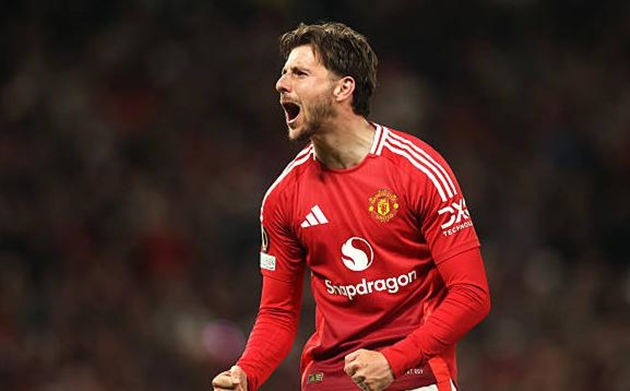 Bản năng giúp Mason Mount tạo siêu phẩm cho Man United_692837d4e85ae.jpeg