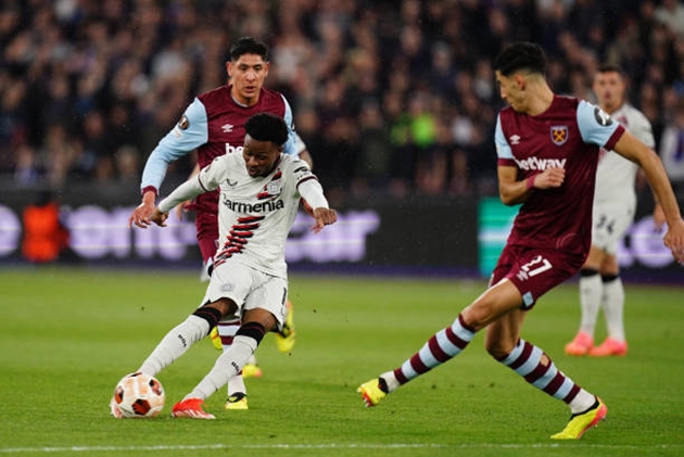 Bất phân thắng bại tại London, Bayer Leverkusen giành quyền vào bán kết Europa League_6928410a7ce0a.jpeg