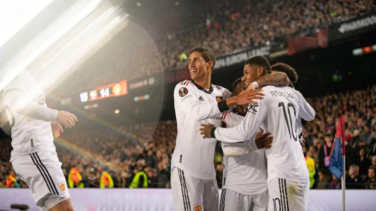 CHÍNH THỨC! Trận Barca 2-2 M.U lập kỷ lục chưa từng có_692849369eaa5.png