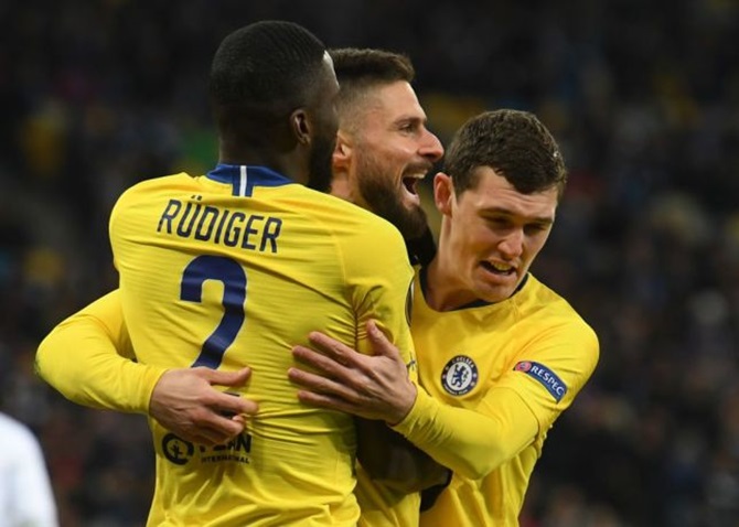 Chứng kiến Giroud lập hat-trick, Sarri thừa nhận 1 điều_69285f43a701c.jpeg