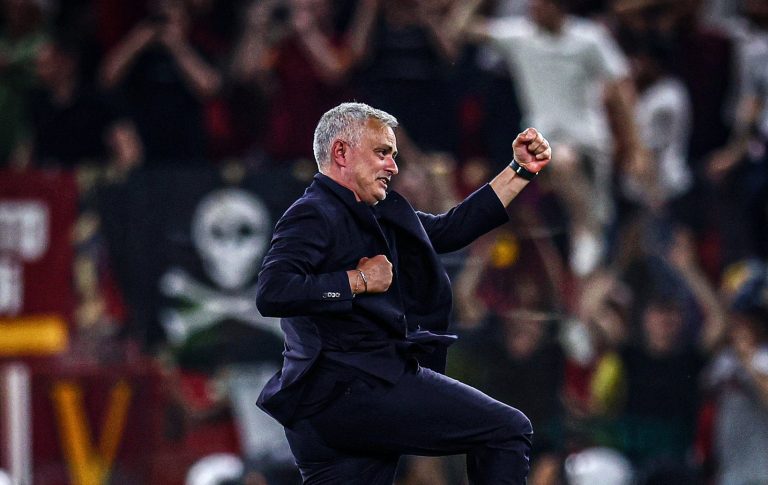 Điên rồ Jose Mourinho_69284452bc640.jpeg