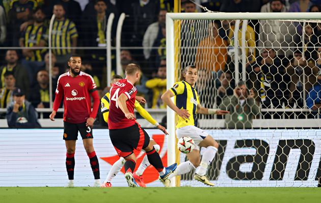 Eriksen tỏa sáng, Man Utd vẫn đánh rơi chiến thắng trước Fenerbahce_69283e96180a8.jpeg