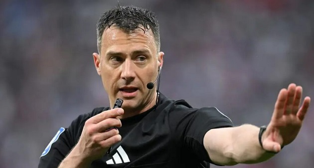 Felix Zwayer: Từ án phạt dàn xếp tỷ số đến chung kết Europa League_692836d2e4064.jpeg
