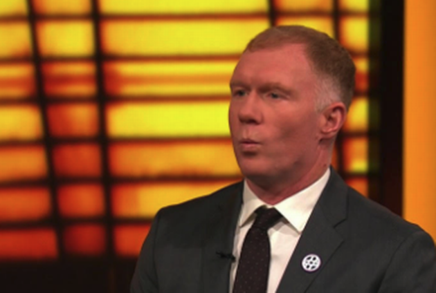 Hạ thấp Villareal, Scholes nhận liền trái đắng_69284d9035e0d.png