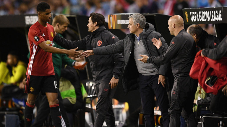 HLV Celta Vigo: ‘Thật xấu hổ khi Man Utd vào chung kết’_6928666f2b4f5.jpeg