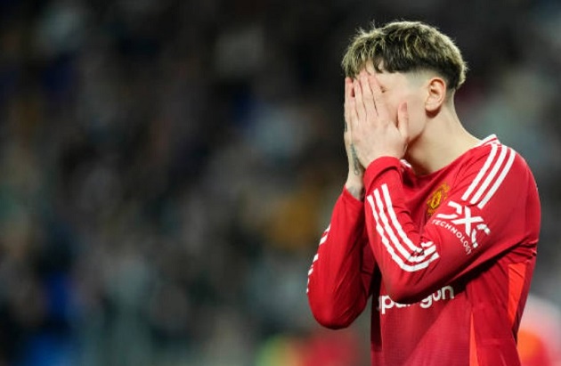 Hòa Sociedad, Man Utd lộ điểm yếu cố hữu khiến Amorim lo lắng_69283af9b8f62.jpeg