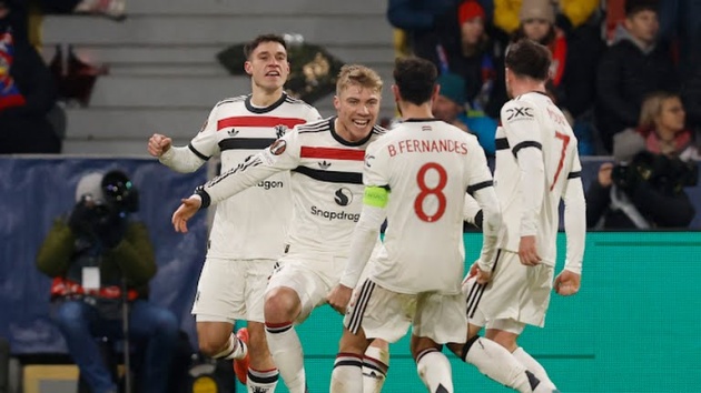 Hojlund nổ cú đúp, Man United ngược dòng kịch tính ở Europa League_69283cab40a20.jpeg