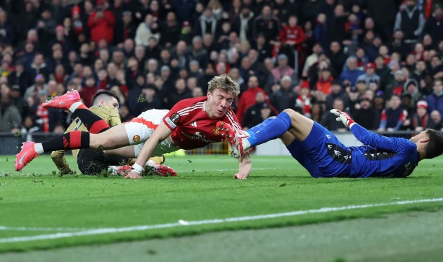 Hojlund tiếp tục tịt ngòi, Bruno Fernandes tỏ rõ thái độ_69283a54b119f.jpeg