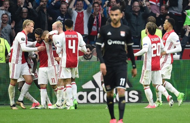Hủy diệt Lyon, Ajax đặt một chân vào chung kết Europa League_692866df81308.jpeg