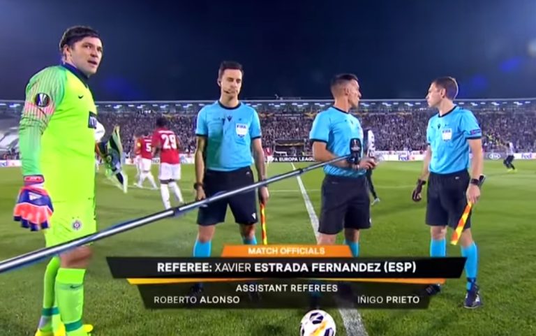 Lần đầu thay Young làm thủ quân, Maguire không quên… “tấu hài”_692858bb2f56a.jpeg