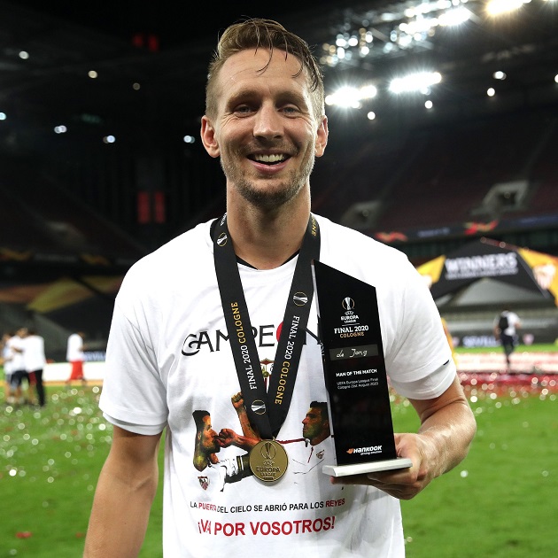 Lập cú đúp đẳng cấp, ‘bom xịt’ Ngoại hạng Anh giành MOTM chung kết Europa League_6928533d34c5e.jpeg