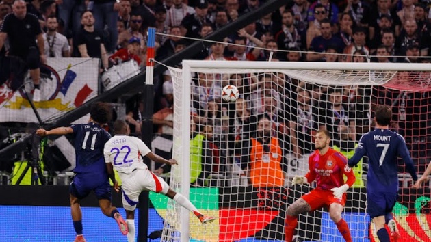 Lyon 2-2 Man United: Thảm họa Onana; Trái đắng phút bù giờ_692839e54f538.jpeg