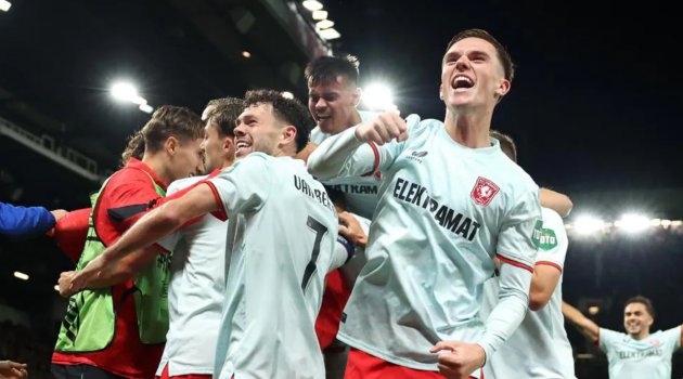 Man United 1-1 Twente: Người hùng hóa tội đồ; Câu hỏi về sự hiệu quả_69283fe73abd3.jpeg