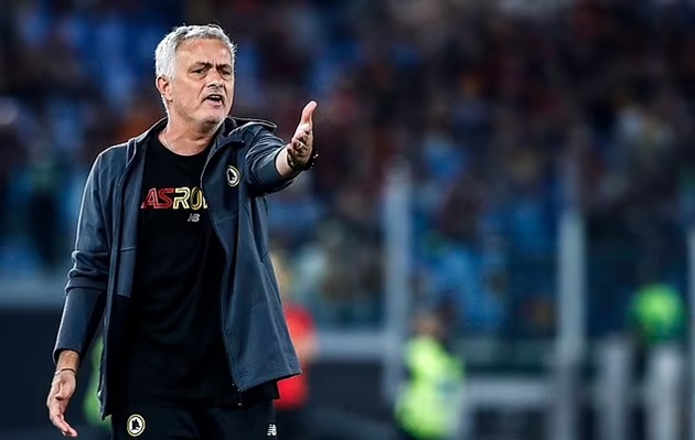 Mourinho liệt kê 4 ứng viên cho chức vô địch Europa League_6928497db2703.jpeg