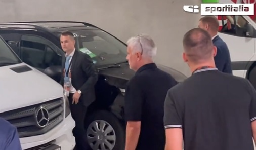 Mourinho nhục mạ trọng tài ở bãi đỗ xe_692843dff3ad1.jpeg