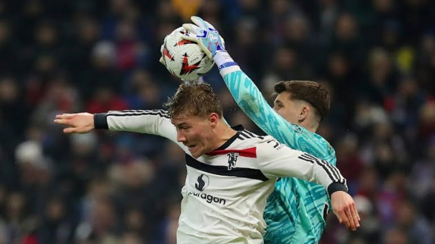 MU thắng dễ Steaua Bucharest, vào thẳng vòng knock-out Europa League_69283bd5543c9.jpeg