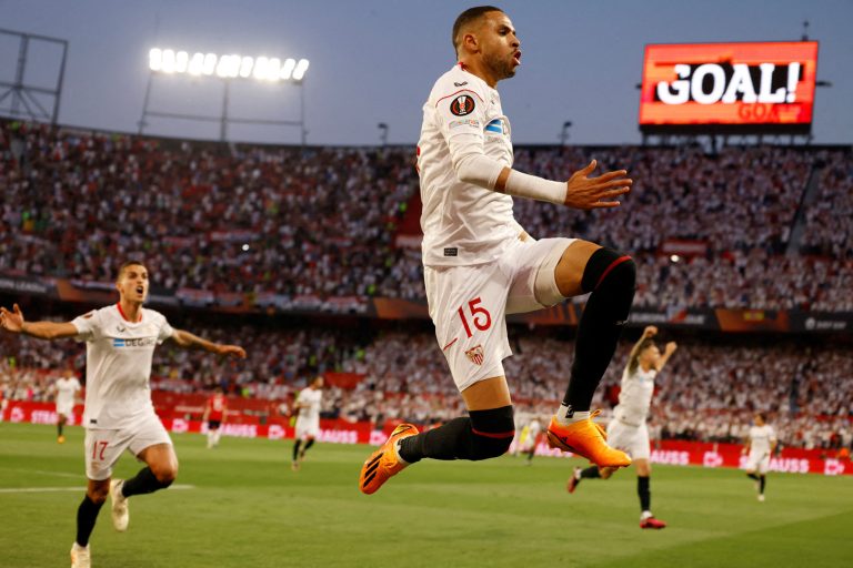 MU thua bạc nhược Sevilla: Thảm họa Quỷ đỏ_69284497b07e6.jpeg