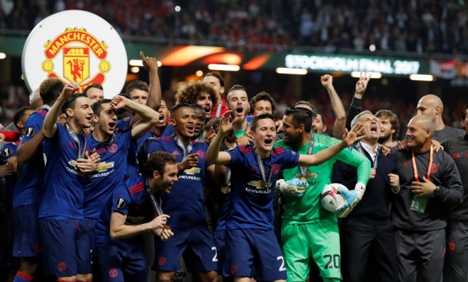 MU vô địch nhờ chơi kiểu Van Gaal và thắng kiểu Mourinho_692865ee2c3d4.jpeg