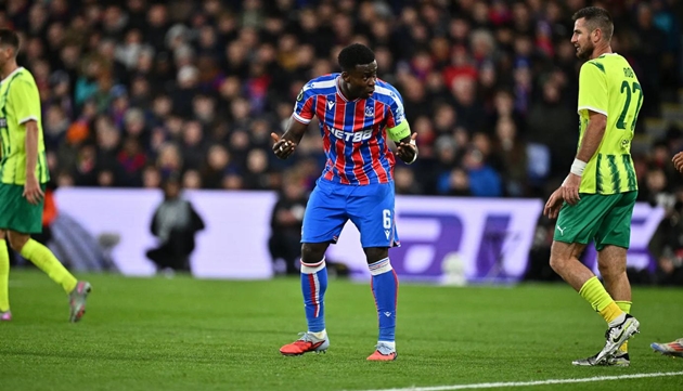 Palace ôm hận trước Larnaca, Guehi cảnh báo đồng đội_692834ec6ec74.jpeg