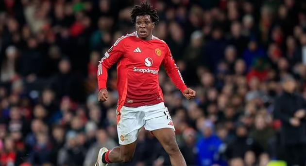 Patrick Dorgu gây sốc khi yêu cầu trọng tài không cho MU hưởng phạt đền_69283a87e3e82.jpeg