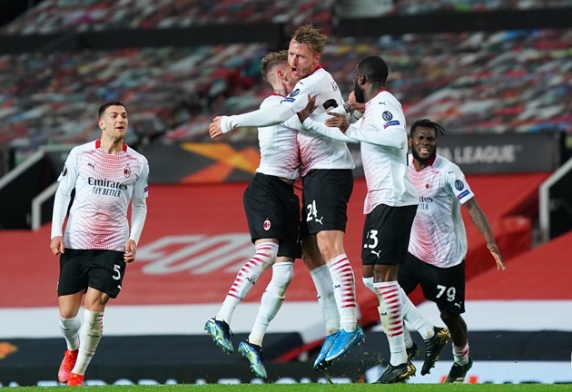 Quá hạnh phúc, HLV Milan nói thẳng về sức mạnh của Man Utd_6928512db2241.jpeg