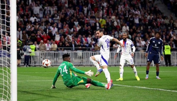 Rafael: ”Khi có bóng, Lyon chơi hay hơn MU”_6928396dc83f9.jpeg