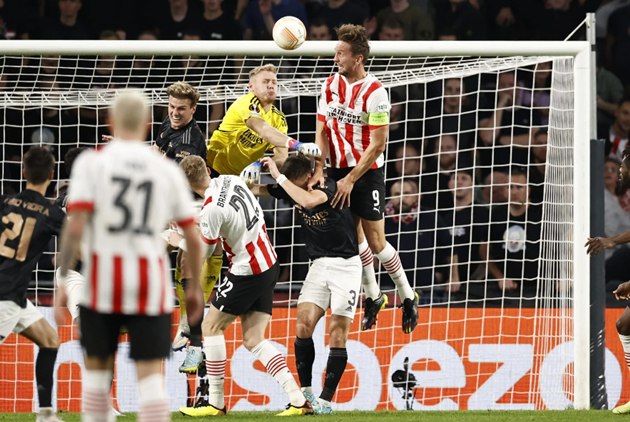 “Ramsdale đã sai”_69284aa5dc5ac.png