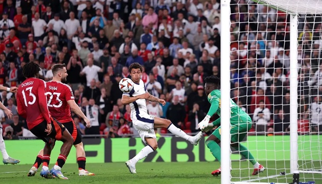 Rio Ferdinand bênh Luke Shaw, chỉ trích Dorgu khiến MU thua cuộc_6928366f44dbc.jpeg