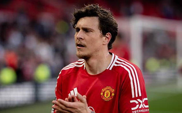 Sao M.U “về sớm” vì vấn đề cá nhân_6928393b57157.jpeg