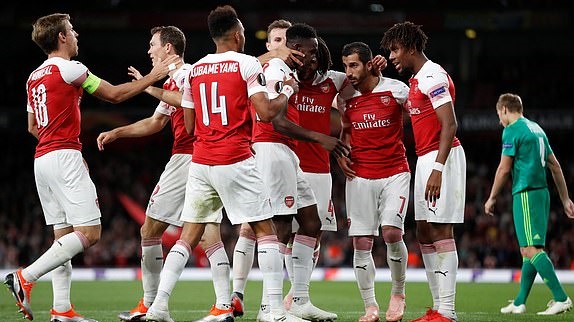 Tam tấu rực sáng, Arsenal vùi dập Vorskla ấn tượng ngày ra quân_69286274180b0.jpeg