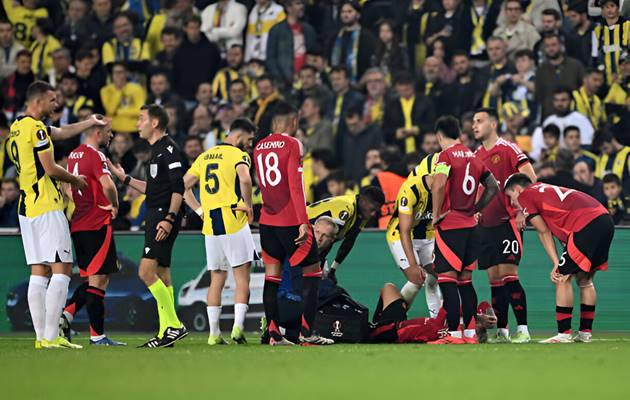 Ten Hag “méo mặt” vì hành động của Antony_69283e8947172.jpeg