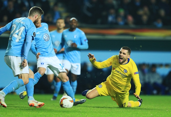 Thắng sát nút, Sarri công khai nói thẳng cái tên Chelsea mắc sai lầm_692860a2e7344.jpeg