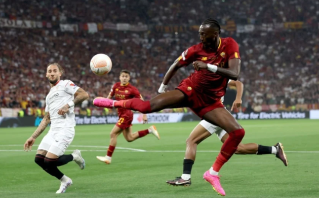 Thua đau ở loạt luân lưu, Roma ngậm ngùi nhìn Sevilla vô địch Europa League_692843ff8f3a5.png