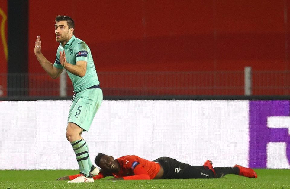 Thua sốc, CĐV Arsenal đòi tống khứ “của nợ” đá chính_69285f91a1038.jpeg