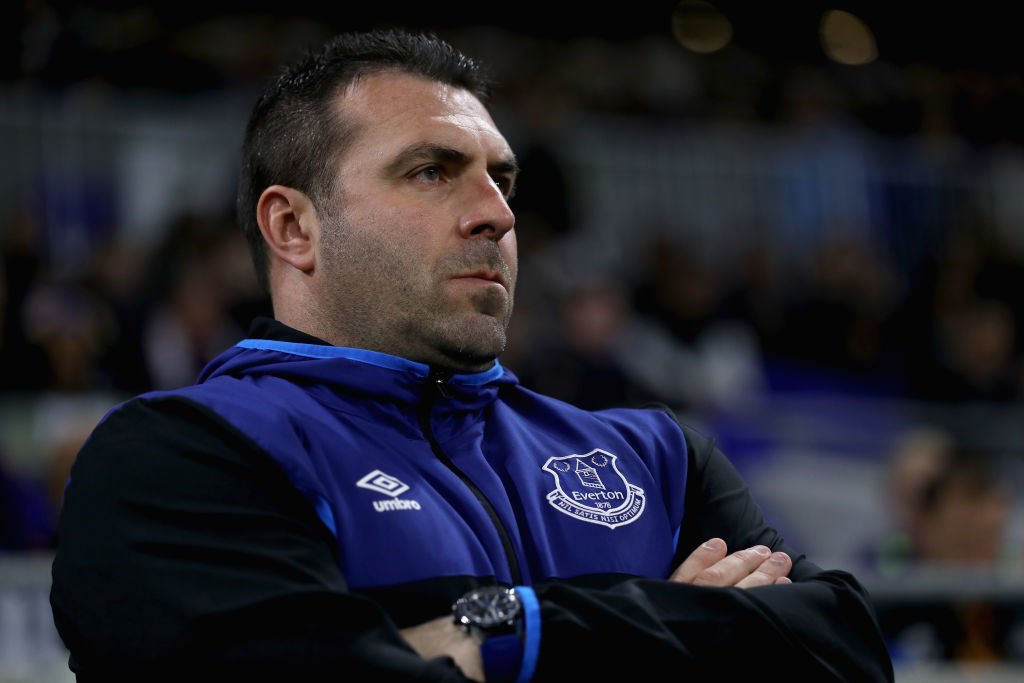 Thua thảm Lyon, Everton trở thành đội bóng tệ nhất nước Anh_692864e6bbd43.jpeg