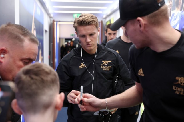 Vì sao Odegaard bị gạch tên khi Arsenal hòa Sporting 2-2?_69284738c240f.jpeg