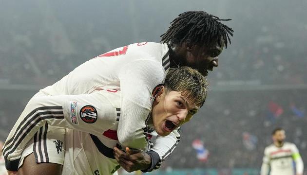 5 điểm nhấn FCSB 0-2 Man Utd: Thần đồng tiếp bước Rooney; Khác biệt từ đôi cánh_693fd2fbd3a92.jpeg