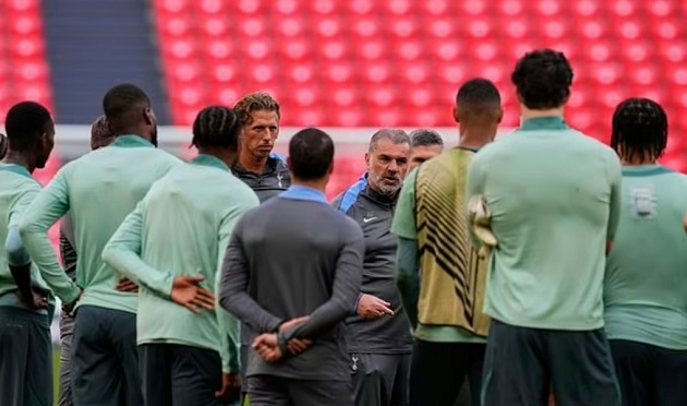 Amorim và Postecoglou tự tin giữ được ghế sau chung kết Europa League_693fce9673bcd.jpeg