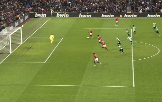 Antony bị chỉ trích vì chơi cá nhân_693fdc851ec8c.jpeg