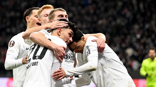 Frankfurt thắng dễ Ferencvaros trên sân nhà_693fd3552375c.jpeg