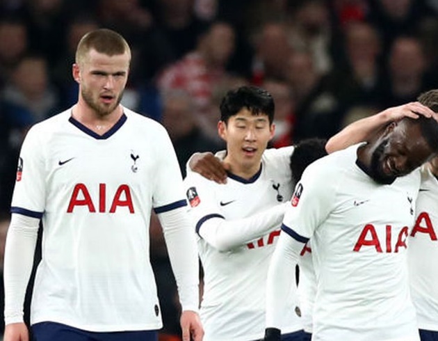 Hành quân đến Bỉ, Mourinho xác nhận gạch tên 2 học trò_693fe6c88753f.jpeg