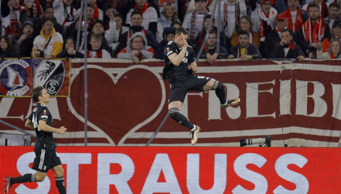 Juventus dạo bước vào tứ kết Europa League_693fdc50cbe2f.jpeg