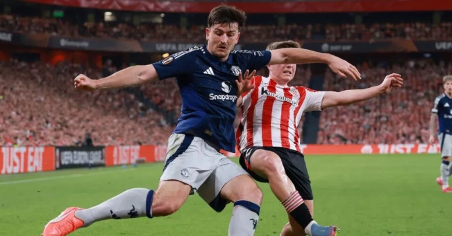 Maguire dâng cao tạo cơ hội, nhận mưa lời khen từ chuyên gia_693fcfeb8b2b8.jpeg