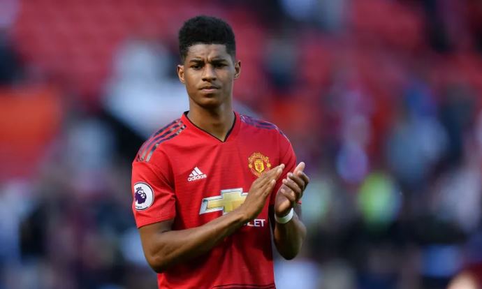 Người kế thừa của Rooney bị chê bai tơi tả_693febe316725.jpeg